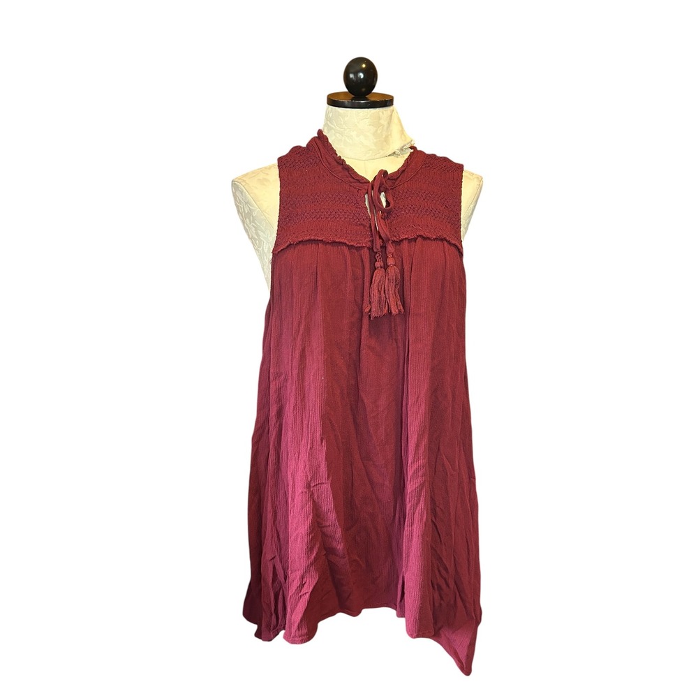 Torrid Burgundy Rayon Smocked Tassel Sleeveless Tunic Topâ Size 2 (2x)Plus